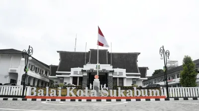 Sejarah Sukabumi: Perkebunan, Rel, dan Kota Santri